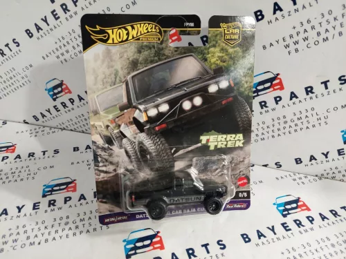 Hot Wheels Premium - Car Culture Terra Trek - Datsun King Cab Baja Custom - CHASE CAR -  Hot Wheels - 1:64