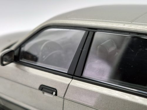 BMW E34 (1991) Touring -  MCG - 1:18