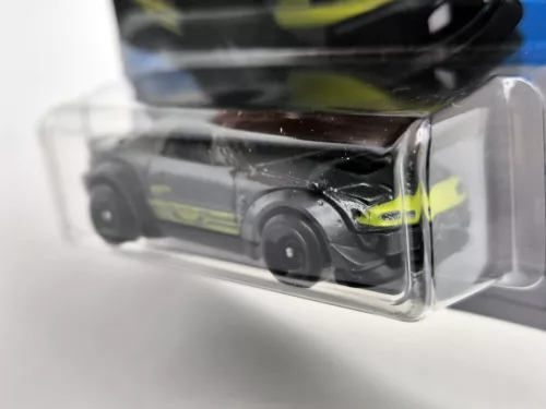 Hot Wheels Mazda MX-5 Miata - HW Dream Garage - 2/5 - 1/250 -  Hot Wheels - 1:64