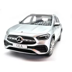Mercedes - Benz GLA class H247 (2020) -  Z-Models - 1:18