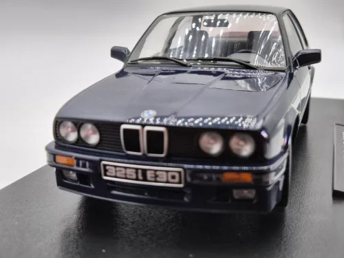 BMW E30 325i M paket 2 (1987)  - kék -  KK Scale - 1:18