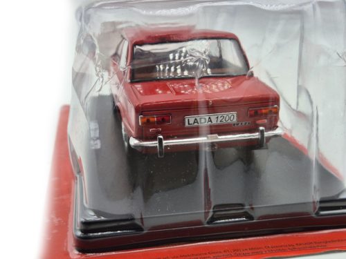 Lada 2101 1200 (1970) - piros -  Hachette - 1:24 - hibás