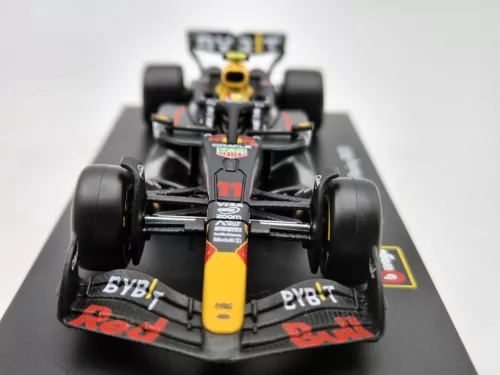 Red Bull RB20 F1 #11 (2024) - Sergio Perez - PILÓTÁVAL -  Bburago - 1:43