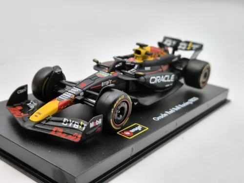 Red Bull RB20 F1 #1 (2024) - Max Verstappen - PILÓTÁVAL -  Bburago - 1:43