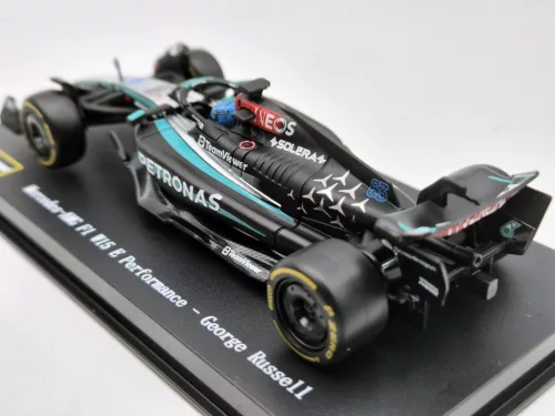 Mercedes GP W15 EQ Performance F1 #63 (2024) - George Russel - PILÓTÁVAL -  Bburago - 1:43