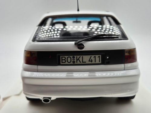 Opel Astra GSi (1991) -  Norev - 1:18 - fehér