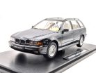 BMW E39 Touring (1998) - zöld -  Triple9 - 1:18