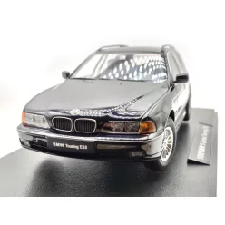 BMW E39 Touring (1998) - kék -  Triple9 - 1:18