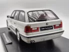 BMW E34 Touring (1996) - fehér -  Triple9 - 1:18