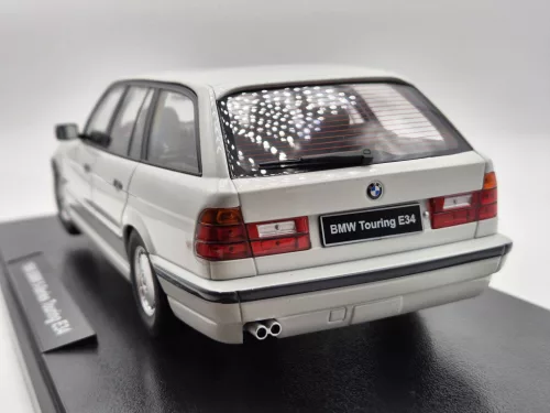 BMW E34 Touring (1996) - fehér -  Triple9 - 1:18