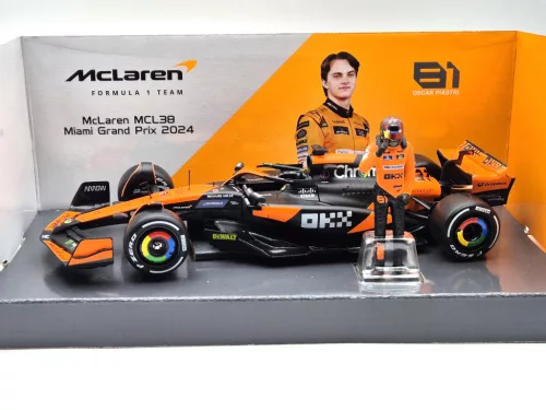 McLaren MCL38 F1 #81 (2024) - Oscar Piastri - KÜLÖN PILÓTÁVAL -  Bburago - 1:24