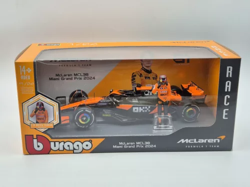 McLaren MCL38 F1 #81 (2024) - Oscar Piastri - KÜLÖN PILÓTÁVAL -  Bburago - 1:24