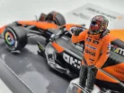 McLaren MCL38 F1 #81 (2024) - Oscar Piastri - KÜLÖN PILÓTÁVAL -  Bburago - 1:24