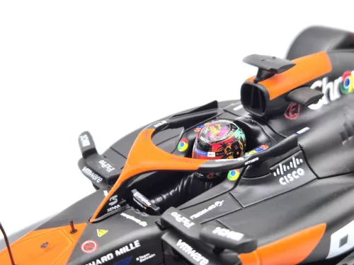 McLaren MCL38 F1 #81 (2024) - Oscar Piastri - PILÓTÁVAL -  Bburago - 1:24