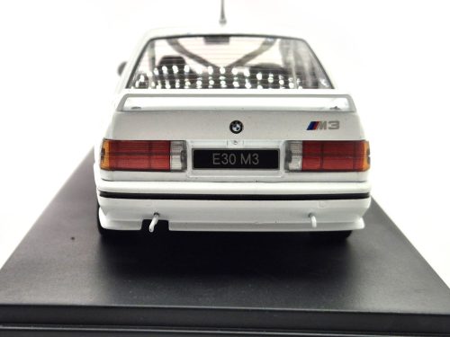 BMW E30 M3 (1989) -  Whitebox - 1:24