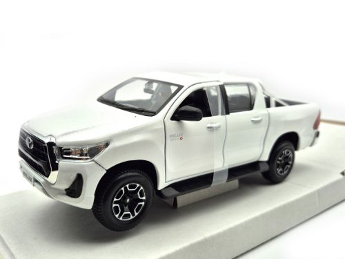 Toyota Hilux Pick-Up (2021) -  Maisto - 1:27