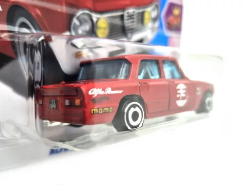 Hot Wheels Alfa Romeo Giulia TI Super - Compact Kings 7/10 - 195/250 -  Hot Wheels - 1:64