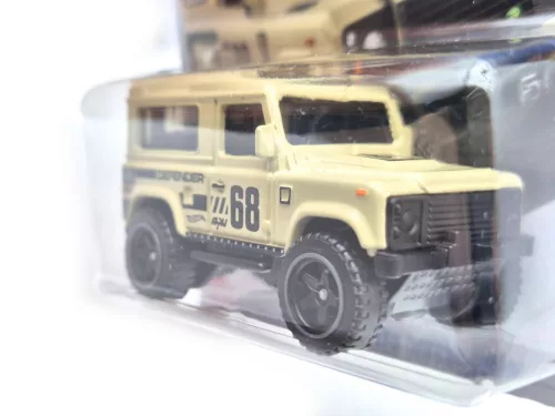 Hot Wheels Land Rover Defender 90 - Then and Now 5/10 - 210/250 -  Hot Wheels - 1:64