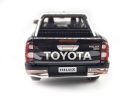 Toyota Hilux Pick-Up (2021) - fekete -  Maisto - 1:27