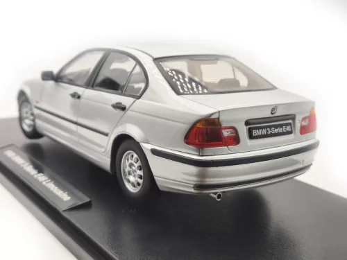 BMW E46 sedan (1999) - ezüst -  KK-Scale - 1:18