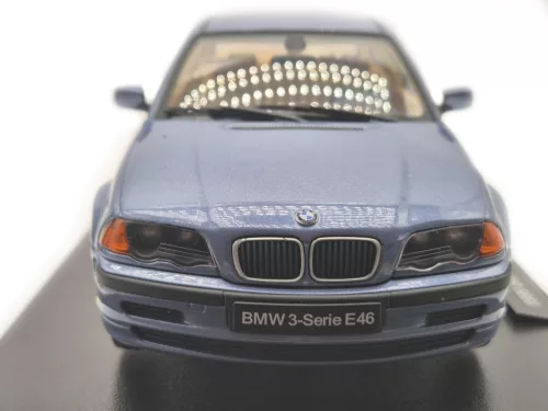 BMW E46 sedan (1999) - kék -  KK-Scale - 1:18
