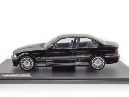 BMW E36 M3 (1994) - fekete -  Solido - 1:18