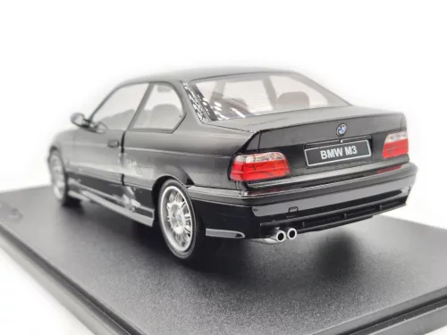 BMW E36 M3 (1994) - fekete -  Solido - 1:18