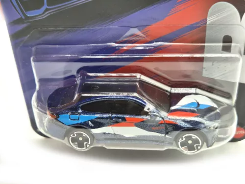 BMW M4 - 4/5 - hosszú kártyás -  Hot Wheels - 1:64