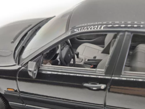 BMW E46 sedan (1999) - fekete -  KK-Scale - 1:18