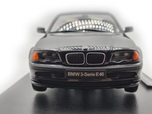 BMW E46 sedan (1999) - fekete -  KK-Scale - 1:18