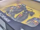 Red Bull RB20 F1 szett (2024) - #1 Max Verstappen - #11 Sergio Perez -  Bburago - 1:43