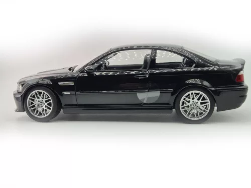 BMW E46 M3 CSL coupe (2003) - fekete -  Norev - 1:18