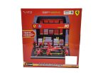 Ferrari Pit Stop - boxutca diorama szett - SF-24 F1 #16 (2024) - Charles Leclerc - szerelőkkel -  Bburago - 1:43