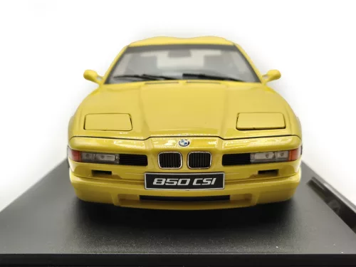 BMW E31 850 CSi (1990) - sárga -  Solido - 1:18