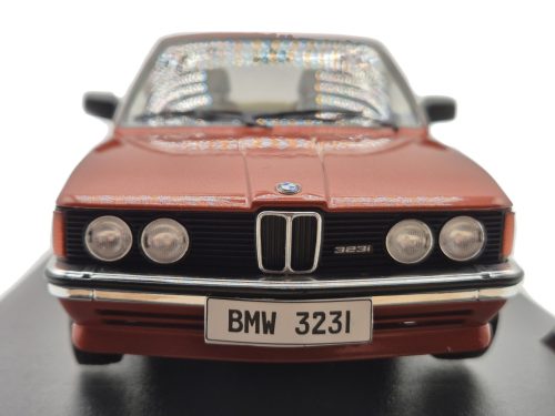 BMW E21 323i (1980) - Kastanienrot -  Solido - 1:18