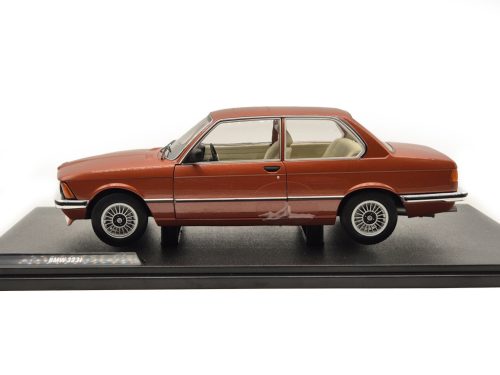 BMW E21 323i (1980) - Kastanienrot -  Solido - 1:18