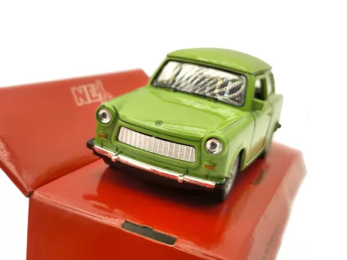 Trabant 601 - zöld -  Welly - 1:34