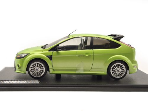 Ford Focus MKII RS (2009) - zöld -  Solido - 1:18