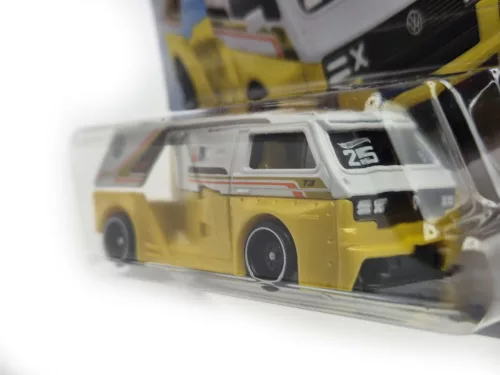 Hot Wheels Volkswagen VW T3 Custom - Peak Pursuit 3/10 - 200/250 -  Hot Wheels - 1:64