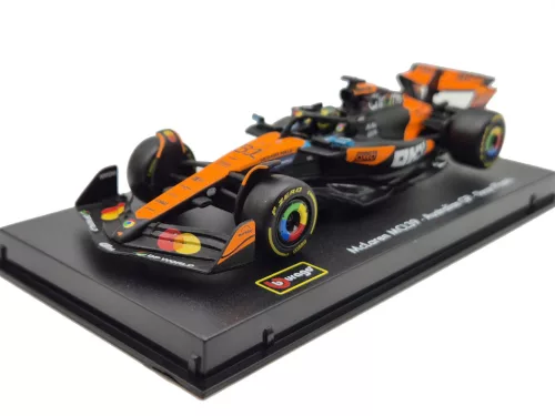 McLaren MCL39 F1 #81 (2025) - Oscar Piastri - PILÓTÁVAL -  Bburago - 1:43