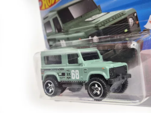 Hot Wheels Land Rover Defender 90 - Then and Now 5/10 - 210/250 -  Hot Wheels - 1:64