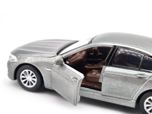 BMW F10 (2010) - szürke - Tiny Toys - 1:64