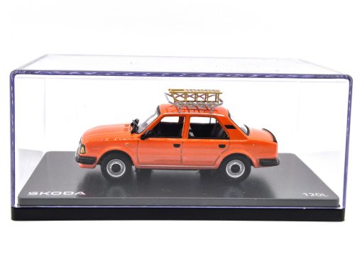 Skoda 120L (1984) - tetőcsomagtartóval és szánkóval - narancs - Abrex - 1:43