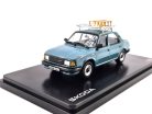 Skoda 120L (1984) - tetőcsomagtartóval és szánkóval - türkiz - Abrex - 1:43