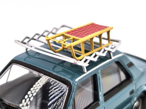 Skoda 120L (1984) - tetőcsomagtartóval és szánkóval - türkiz - Abrex - 1:43