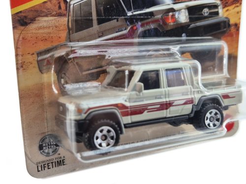 Toyota Landcruiser 78 (2017) - 40/125 - bliszteres - Matchbox - 1:64
