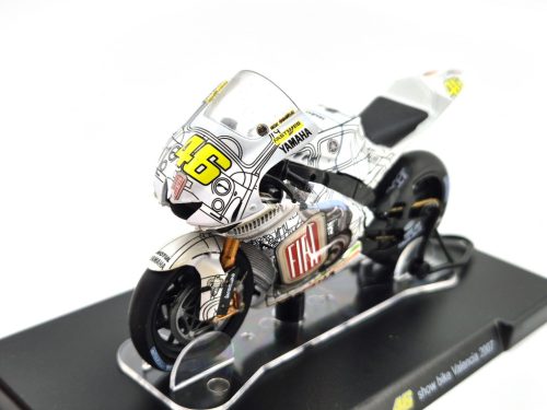 Moto GP - Yamaha YZR-M1 #46 (2007) motor - show bike Valencia - Valentino Rossi - Edicola - 1:18