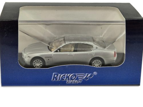 Maserati Quattroporte (2003) - Ricko - 1:87 - kis hibával