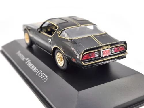 Pontiac Firebird Trans AM (1977) -  Edicola - 1:43