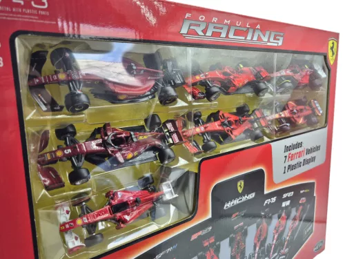 Ferrari F1 7 darabos szett - SF-24 Charles Leclerc (2024) - F10 Fernando Alonso (2010) - SF71H Kimi Raikkonen (2018) - SF90 Sebastian Vettel (2019) - SF1000 Sebastian Vettel (2020) - F1-75 Charles Leclerc (2022) - SF-23 Carlos Sainz (2023) -  Bburago